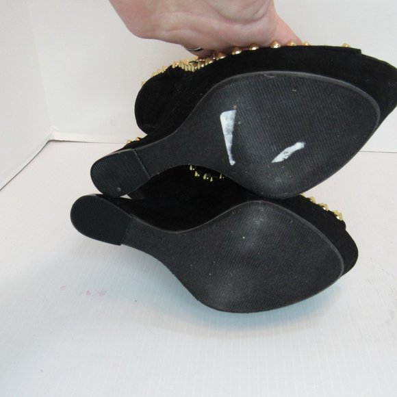 Steve Madden Gammblee Black Gold Studded Wedge Platform Heels - Picture 7 of 8